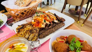 لماذا يعشق الجميع المطبخ الشامي؟ اكتشف السر مع ليبانوشي