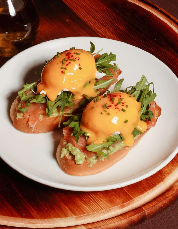 eggs benedict 42 بينديكت البيض